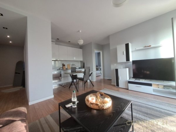 Tirane, shes apartament 2+1+Ballkon Kati 10, 75 m² 145.000 € (Yzberisht)