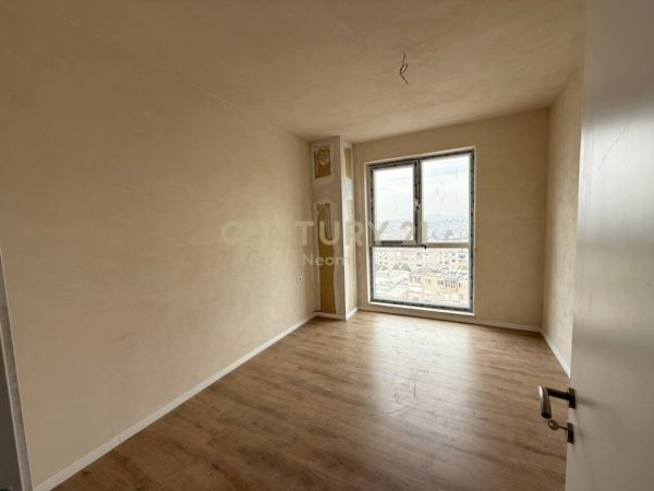 Tirane, shes apartament 2+1 Kati 7, 108 m² 174.000 € (Shkolla e Bashkuar)