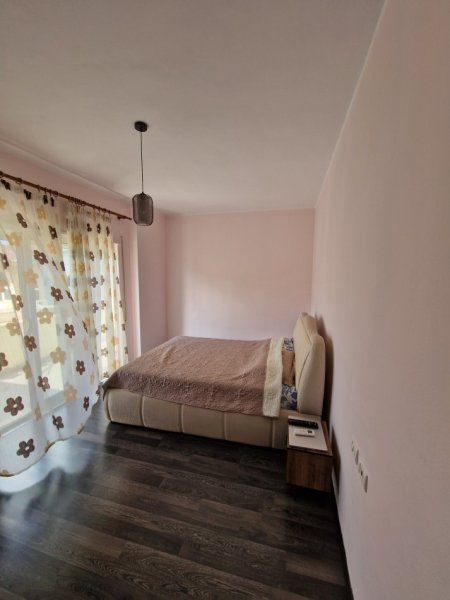 Tirane, jap me qera apartament+verande | Penthouse 2+1+Ballkon Kati 4, 140 m² 500 € (Rruga Dalip Topi)