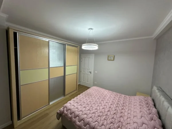 Tirane, jepet me qera 1+1+Ballkon Kati 1, 63 m² 550 € (Eleonora, Komuna e Parisit)
