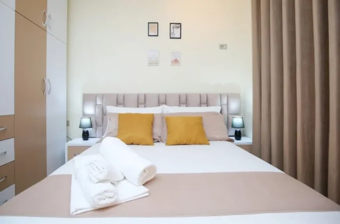 Vlore, jap me qera apartament 2+1+Ballkon Kati 5, 