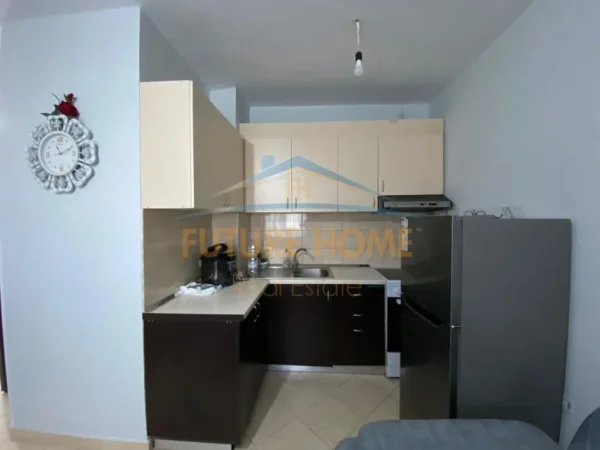 Tirane, shitet apartament 1+1+Ballkon Kati 8, 100.000 € 