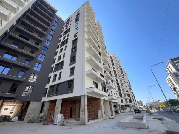 Tirane, shitet apartament 1+1+Ballkon Kati 11, 83 m² 130.000 € (Garden Residence Turdiu, Fusha e Aviacionit)