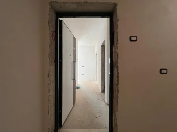 Tirane, shitet apartament 1+1+Ballkon Kati 11, 83 m² 130.000 € (Garden Residence Turdiu, Fusha e Aviacionit)