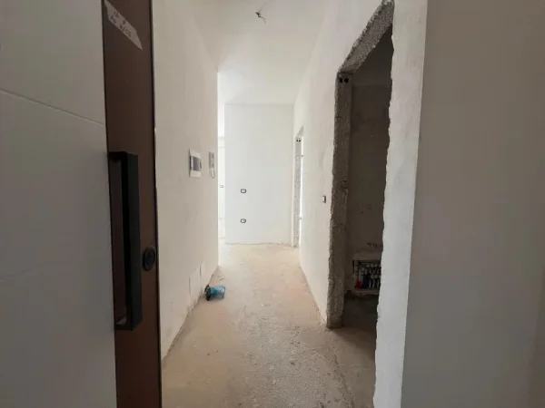 Tirane, shitet apartament 1+1+Ballkon Kati 11, 83 m² 130.000 € (Garden Residence Turdiu, Fusha e Aviacionit)