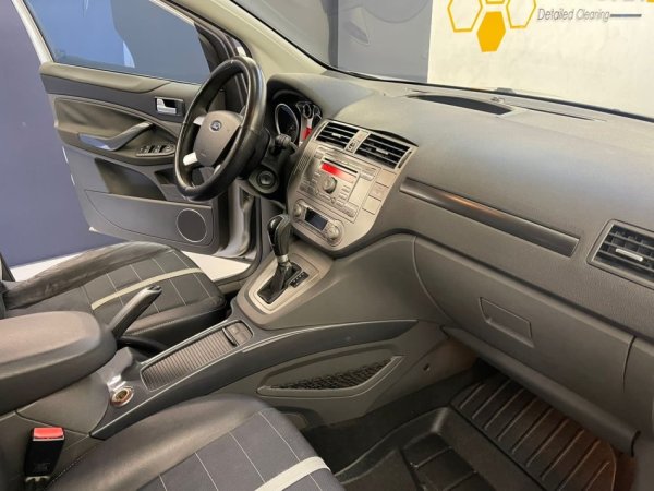 Tirane, shitet SUV FORD KUGA Benzin+Gaz, gri metalizato automatik Kondicioner 4.700 €