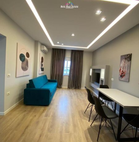 Tirane, jepet me qera apartament 2+1 Kati 1, 80 m² 700 € (21 Dhjetori)