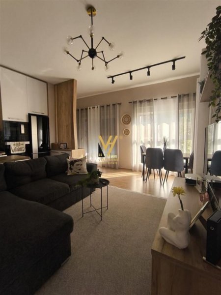 Tirane, shitet apartament 2+1+Ballkon Kati 2, 103 m² 202.000 € (ALI DEMI)