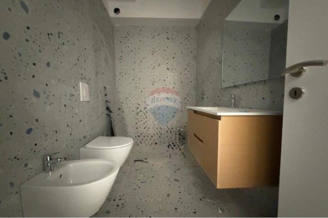 Tirane, shitet apartament 2+1 Kati 2, 107 m² 180.000 € (Shkolla Bashkuar (ID: 530181047-502)