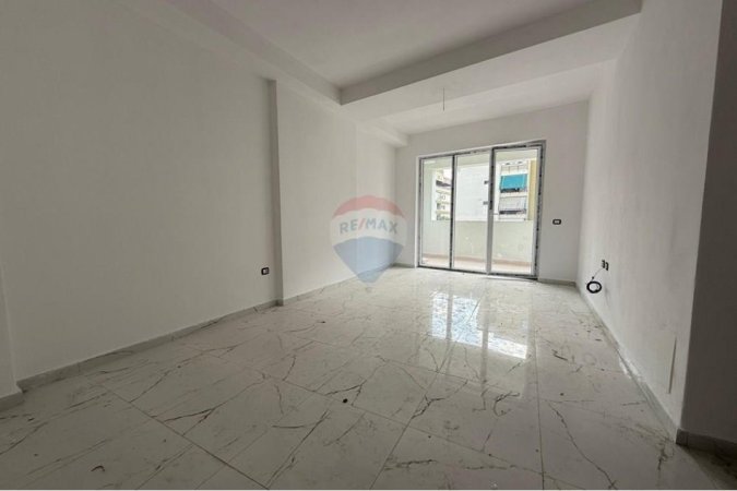 Tirane, shitet apartament 2+1 Kati 2, 107 m² 180.000 € (Shkolla Bashkuar (ID: 530181047-502)