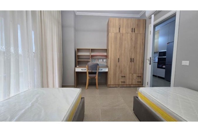 Tirane, jepet me qera apartament 2+1 Kati 4, 120 m² 1.200 € (Liqeni I Thatë (ID: 530481001-1160)