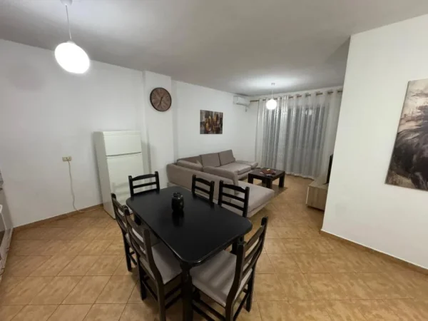 Tirane, jepet me qera apartament 2+1 Kati 7, 47000 Leke(i diskutueshem)