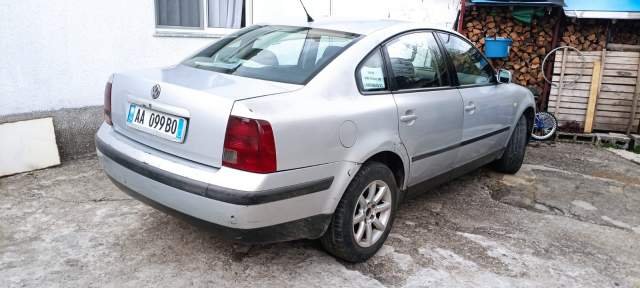 Tirane, shes makine Volkswagen Passat Viti 1998, 1.500 Euro