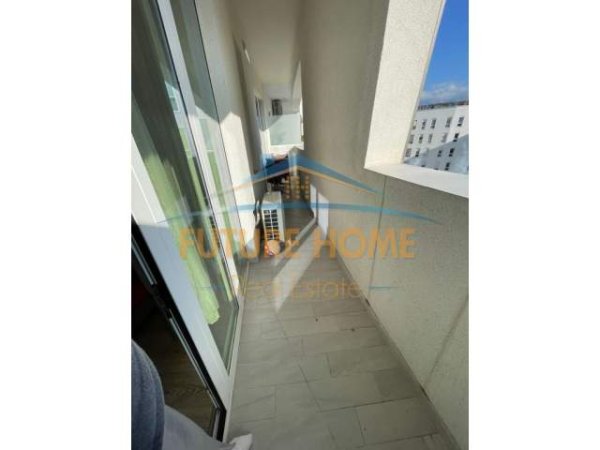 Tirane, jepet me qera apartament 1+1+BLK Kati 7, 75 m² 450 Euro (kompleksi kontakt)