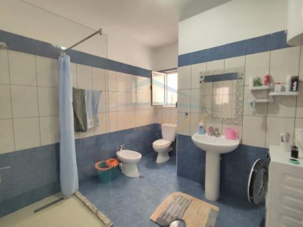 Tirane, shes apartament 2+1 Kati 6, 114 m² 112.000 Euro (Yzberisht)