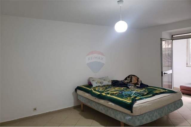 Tirane, shitet apartament 2+1 Kati 1, 77 m²  (Bulevardi Zhan Dark)