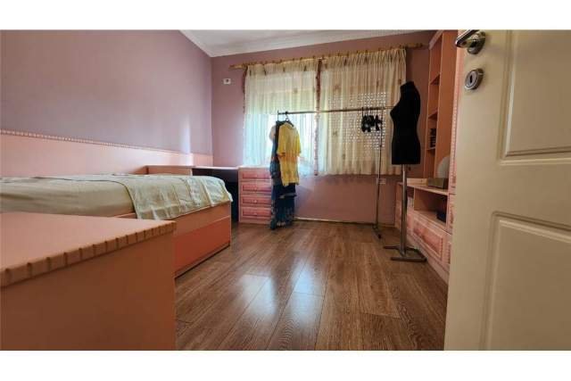 Tirane, jepet me qera apartament 2+1 Kati 2, 80 m² 800 Euro (Pazari i Ri)