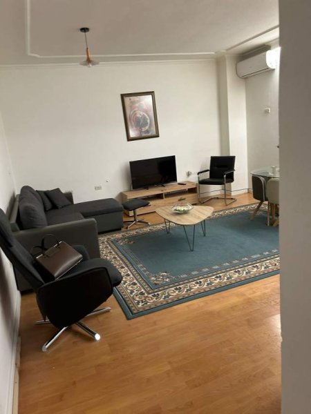 Tirane, shitet apartament 2+1 75 m² 2.130 Euro/m2 ( i negociushem )  tek Libri Universitar