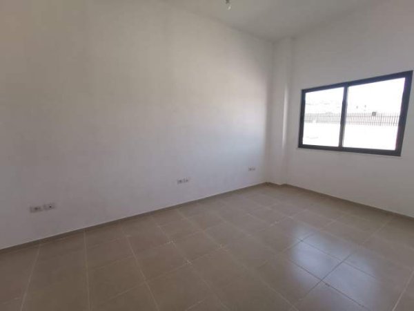Tirane, jepet me qera magazine Kati 2, 1.152 m² 4.600 Euro (Vore)