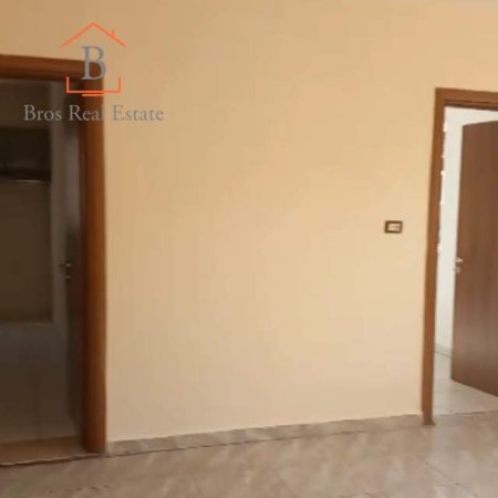 Tirane, jepet me qera apartament 1+1+A Kati 2, 110 m² 35.000 Leke (Laprake,)