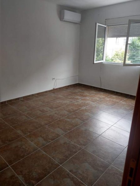 Tirane, jepet me qera apartament 2+1+BLK Kati 2, 72 m² 35.000 Leke (kahraman ylli)