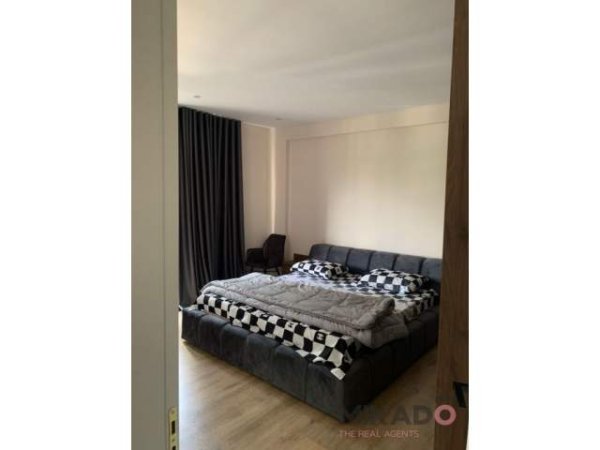 Tirane, shitet apartament 2+1 Kati 2, 120 m² 240.000 Euro (Farke)