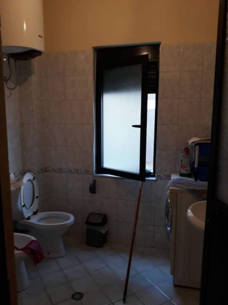 Tirane, jap me qera apartament 1+1 Kati 0, 55 m² 300 mije Leke (Gjin gjergji)