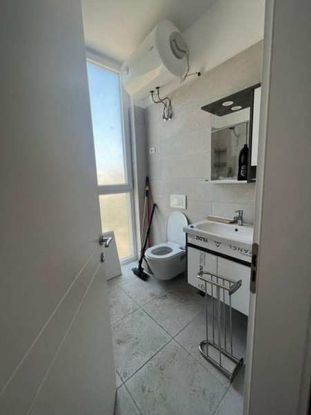 Tirane, jepet me qera apartament Kati 4, 85 m² 500 Euro (RRUGA E KAVAJES)