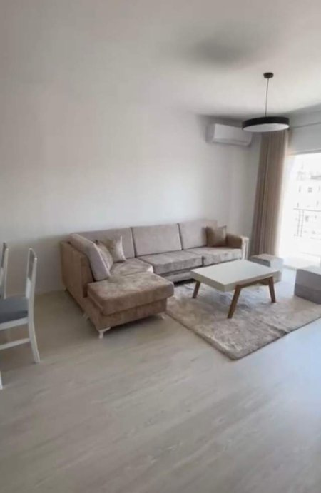 Tirane, jepet me qera apartament Kati 3, 80 m² 550 Euro