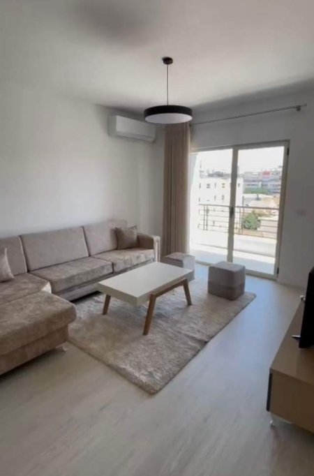 Tirane, jepet me qera apartament Kati 3, 80 m² 550 Euro