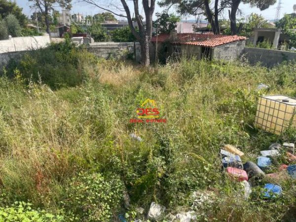 Vlore, shitet shtepi Kati 0, 250 m² 90.000 Euro (Rruga Sazani,Vlore)