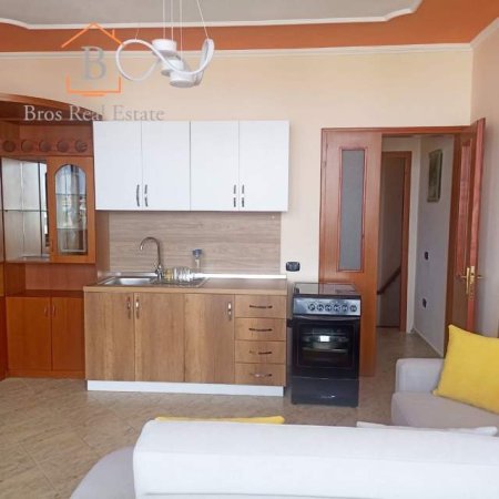 Tirane, jepet me qera apartament 1+1 Kati 7, 45 m² 25.000 Leke (Qytet Studenti)