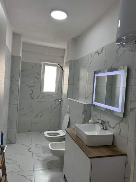 Tirane, jepet me qera apartament 1+1+BLK Kati 3, 70 m² 40.000 Leke (ASTIR VILA L)