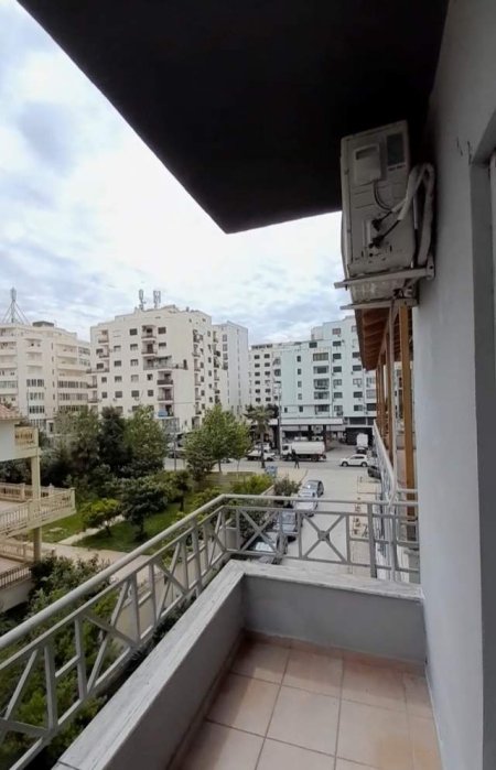 shitet apartament 1+1+BLK Kati 2, 72m² (Hotel Florida plazh durres)