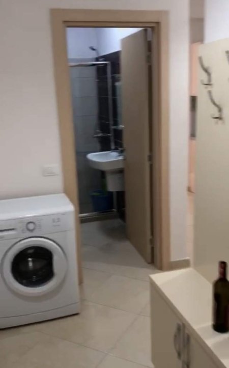 Tirane, jepet me qera apartament 2+1+A+BLK Kati 2, 95 m² 400 Euro