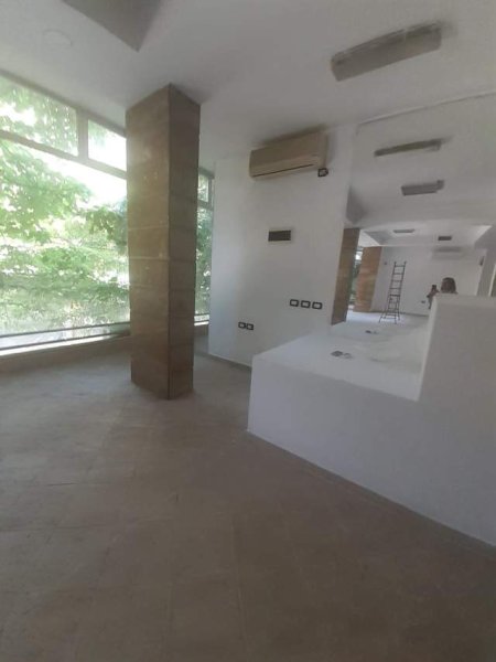 🌟Tirane, jap me qera ambjent biznesi Kati perdhes, 200 m² 1600 Eur ne muaj