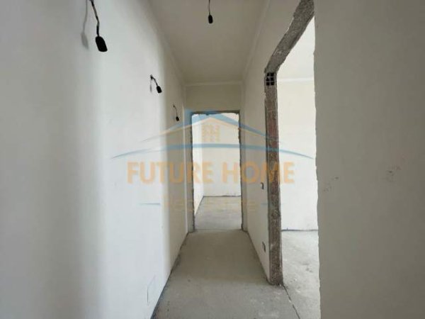 Tirane, shitet apartament Kati 9, 90 m² 87.000 Euro (QTU)