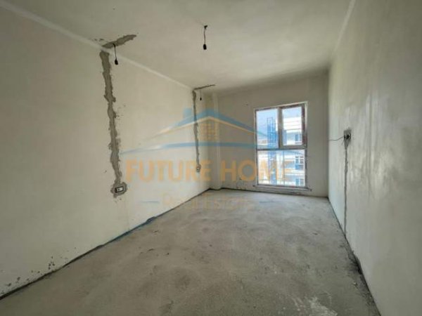 Tirane, shitet apartament 2+1+BLK Kati 9, 90 m² 85.000 Euro (Univers City)