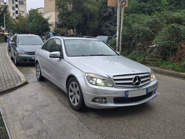 Tirane, shes makine OKAZIONNNN MERCEDES BENZ C-CLASS C-220 Nafte, gri metalizato automatik Klima 276.089 km