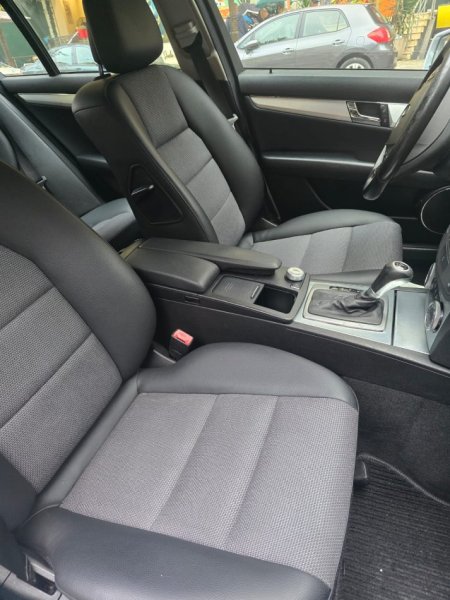 Tirane, shes makine OKAZIONNNN MERCEDES BENZ C-CLASS C-220 Nafte, gri metalizato automatik Klima 276.089 km