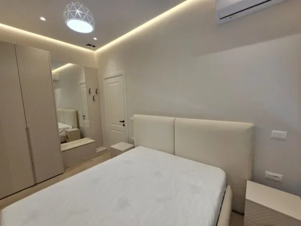 🏠 Apartament 1+1 me qira – 📍 Rruga e Dibrës
