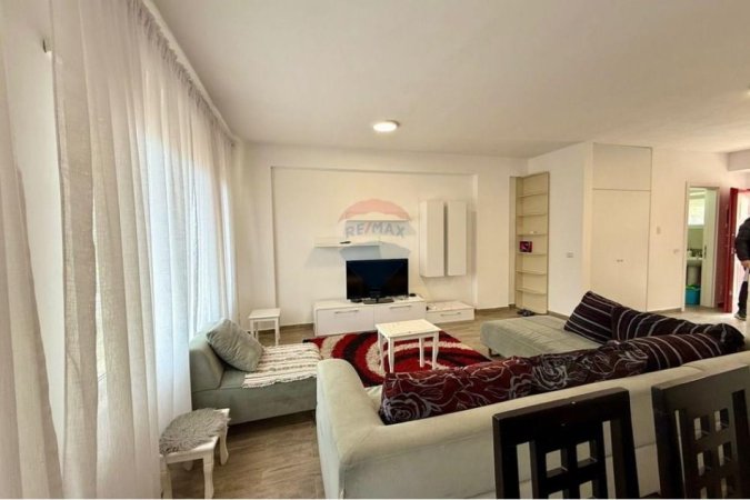 Tirane, jepet me qera apartament duplex Dublex Kati 1, 120 m² 600 € (kodra e diellit)