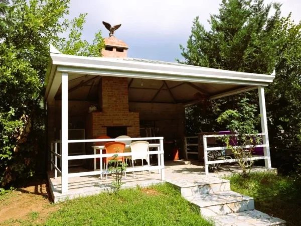 Tirane, shitet 3+1+Aneks+Ballkon , 214 m² 300.000 € 