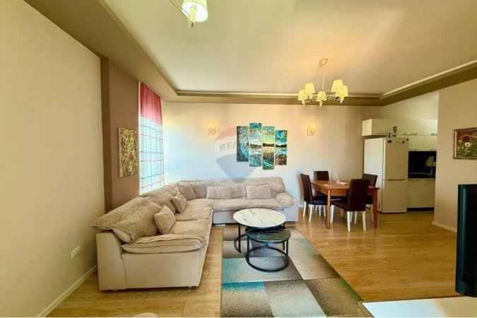 Tirane, jepet me qera apartament 2+1+Ballkon Kati 5, 115 m² 700 € (liqeni thate)