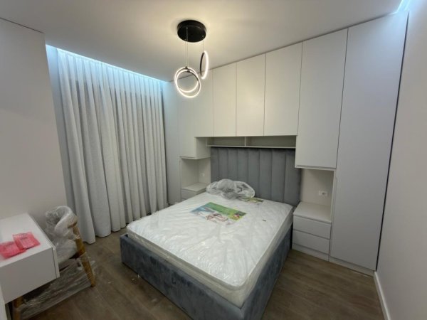 Tirane, jepet me qera apartament 1+1 Kati 6, 600 €