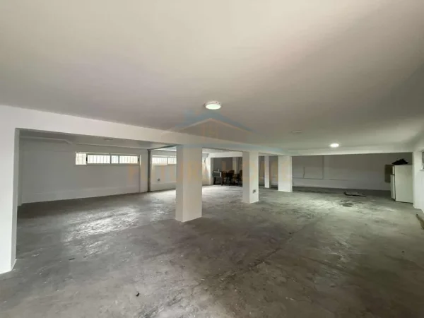 Tirane, jepet me qera vetem 1 dhome 1 Katshe Kati 0, 97 m² 350 € 