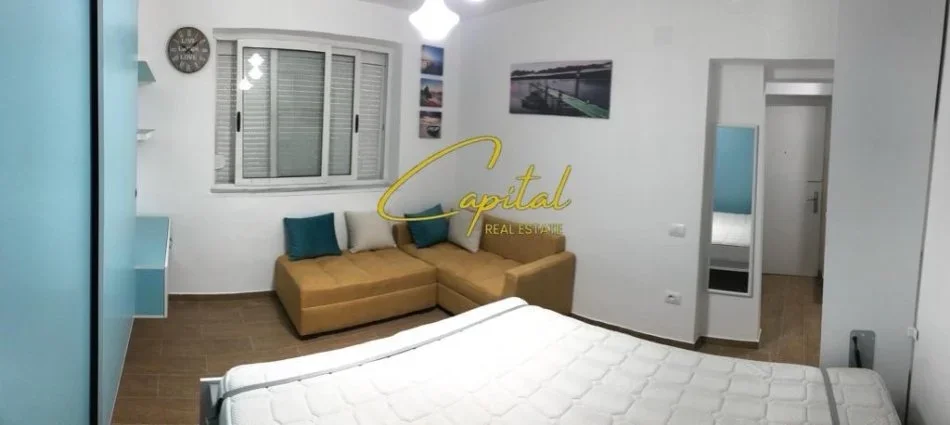 Tirane, shitet apartament 1+1 Kati 1, 20 m² (RRUGA FERIT XHAJKO)