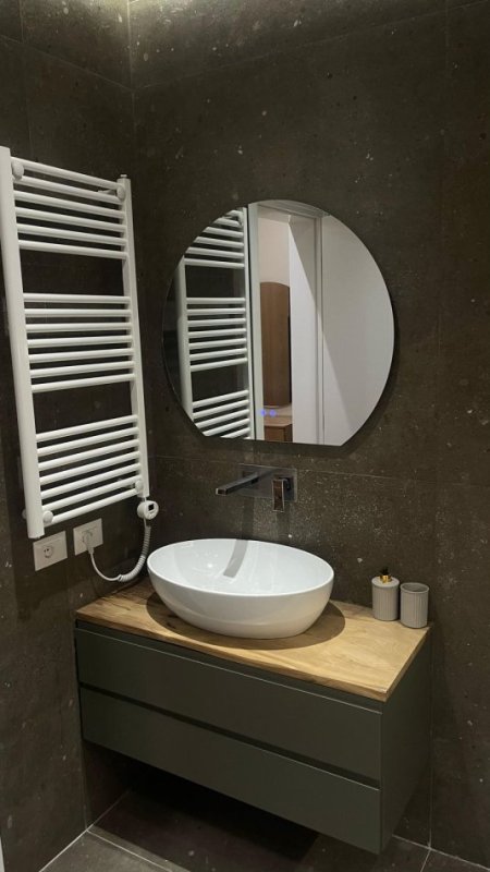 Tirane, jepet me qera apartament 2+1+Ballkon Kati 1, 106 m² 1.500 € (Liqeni i Thate)