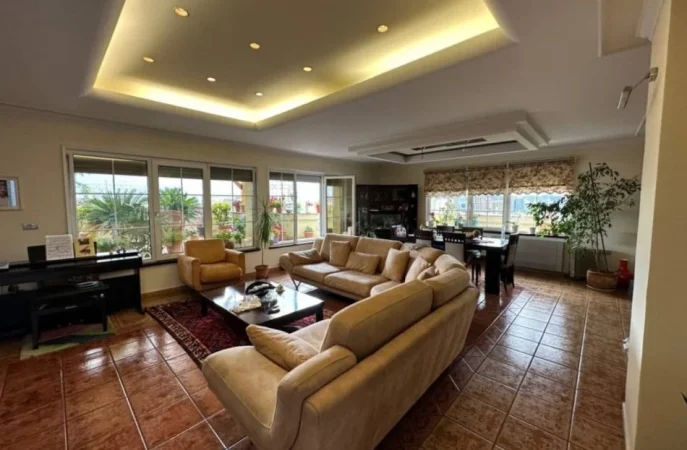 Tirane, shitet apartament+verande | Penthouse 4+1+Ballkon , 500 m² 650.000 € (Rruga Fortuzi)