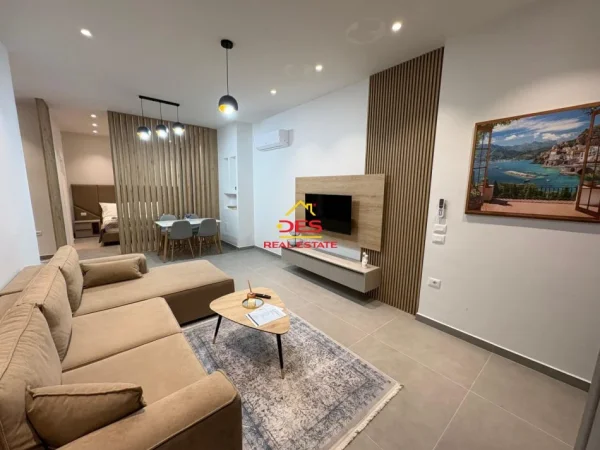 Vlore, shitet apartament Kati 0, 185 m² (Lungomare)